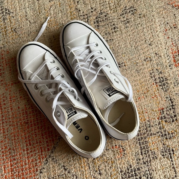 CONVERSE | low top platform leather - Picture 2 of 9